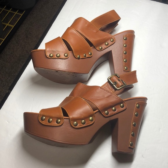 Wet Seal brown platform heels size 8 - Picture 2 of 8